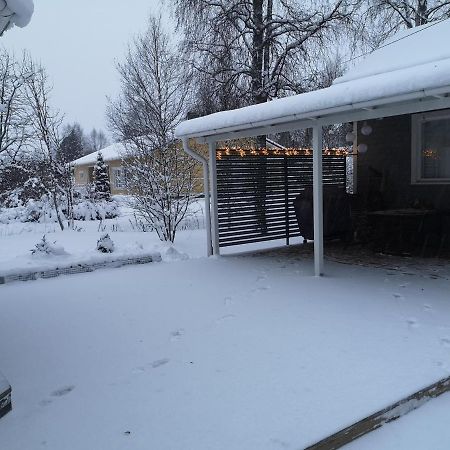 Cosy, Homely House With A Large Courtyard Saarenkylä Buitenkant foto