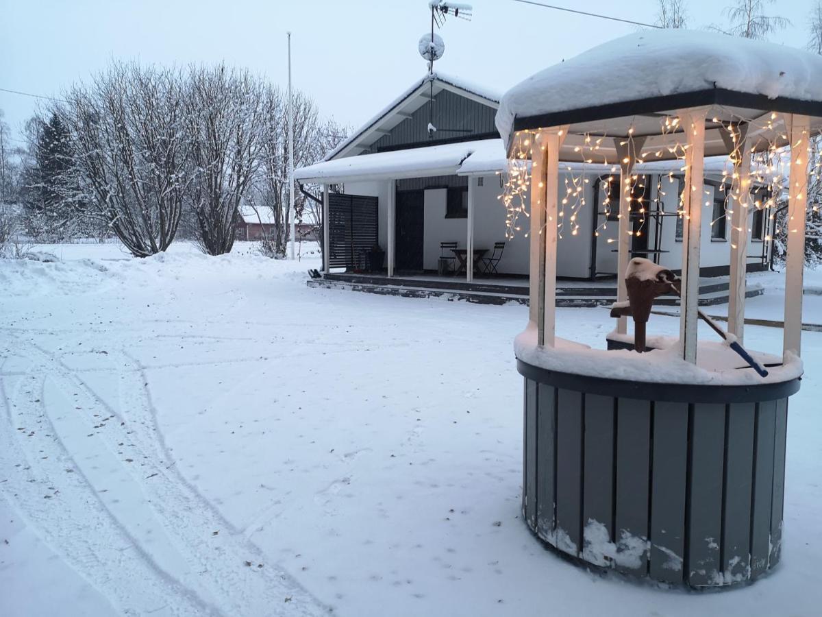 Cosy, Homely House With A Large Courtyard Saarenkylä Buitenkant foto